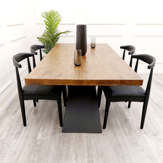 Axel 1.8 Dining Table